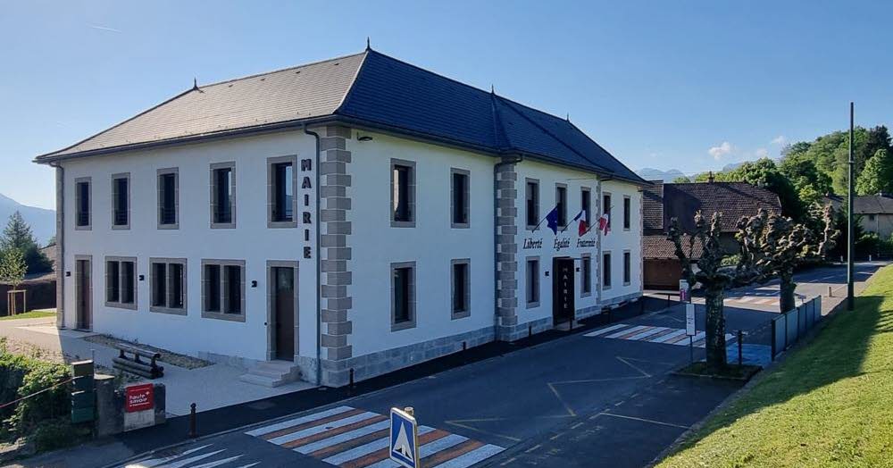 La mairie rénovée de Pers-Jussy en Haute-Savoie